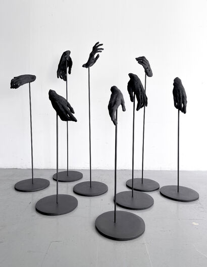 Hands Portraits - a Sculpture & Installation Artowrk by Yulia Bas